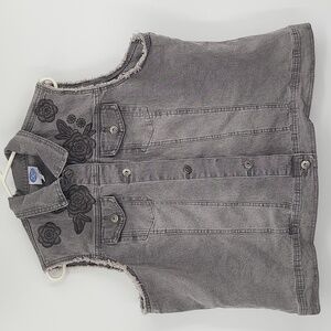 Diane Gilman 1X Gray silver button front floral embroidery distressed denim vest